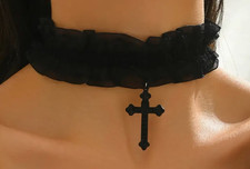 🖤 Ras de Cou en Froufrou