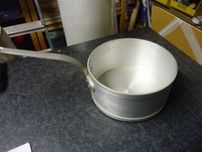 casserole neuve professionnelle BOURGEAT en aluminium diametre : 24 cm