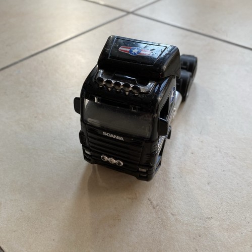 Voiture miniature maisto - maisto,