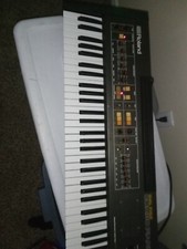 ROLAND DUAL VOICE KEYBOARD SYNTHESIZER
