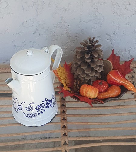 Ancienne cafetière haute