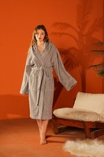 Cotton Bathrobe in Beige with Chevron Pattern – Hooded Robe with Front Pockets