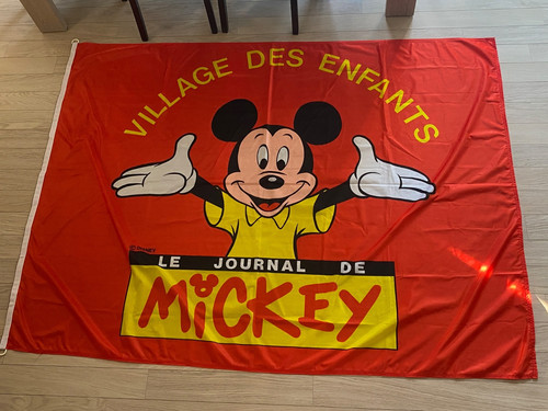 Drapeau journal mickey - journal,