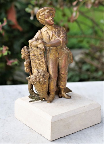 Belle sculpture régule doré