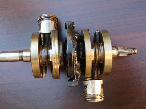 Vilebrequin avec pistons honda - vilebrequin,