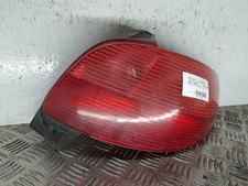 Feu arriere principal droit