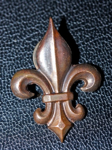 Belle broche royaliste - , de