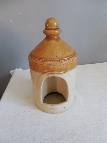 Ancienne mangeoire oiseau en - a,