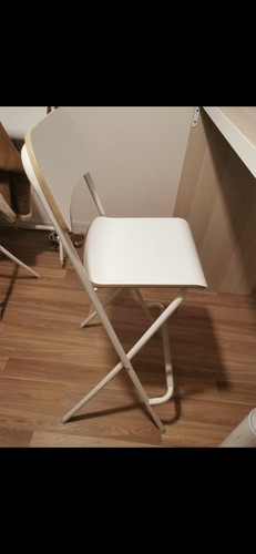 Chaise haute - ,