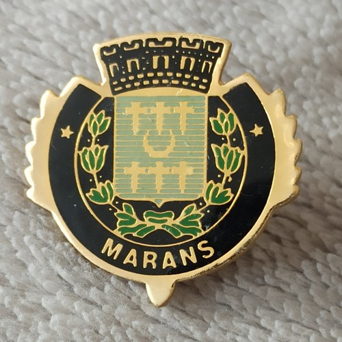 Pins blason marans - blason, marans.