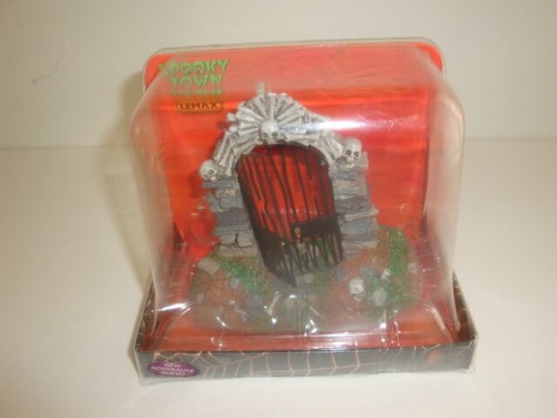 Lemax spooky town skull gate - town,
