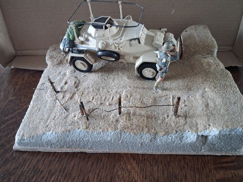 Diorama perdu dans desert - diorama,