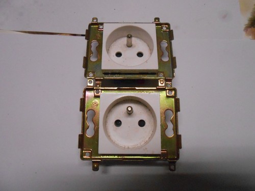 Lot prises legrand - 2,