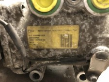 Compresseur clim FORD STREETKA