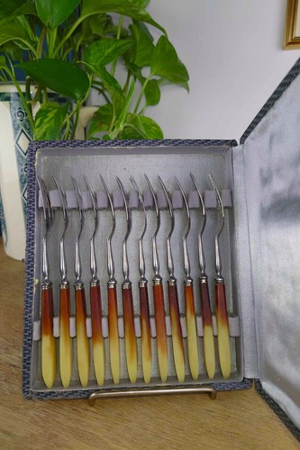 Ménagère pièces inox et - 12,
