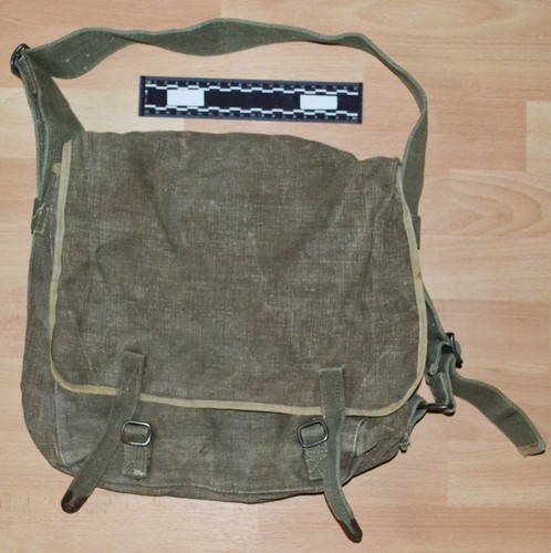 Fameuse musette militaire - musette,