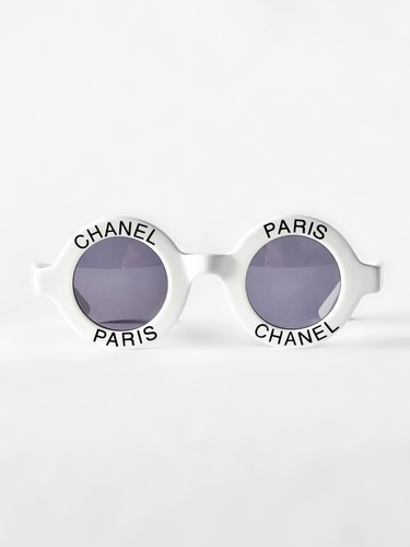 Iconic chanel 1993 white - iconic, cc
