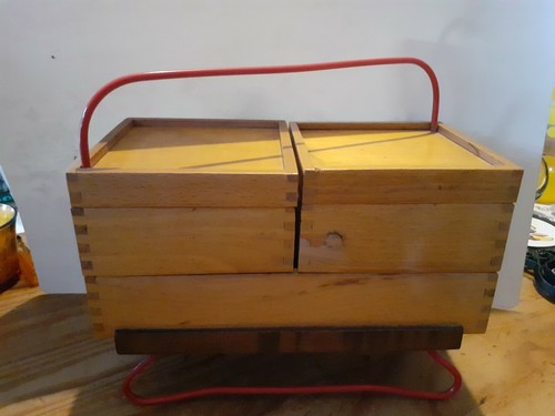 Travailleuse bois table - en,