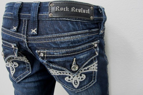 Nwot womens rock revival sora - nwot,