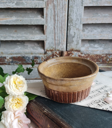 Ancien petit pot lait creme - petit,