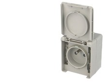 Prise de courant 16A 2P+T