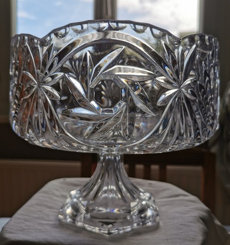 Coupe sur pied - , cristal
