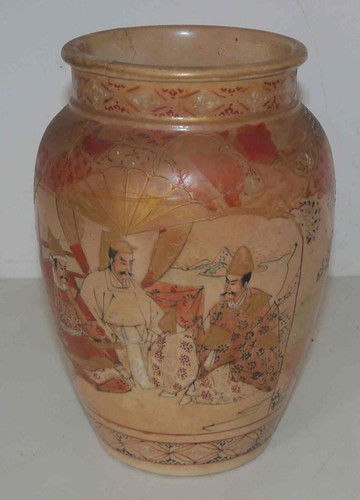 Vase satsuma cassé - , recollé