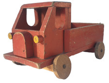 Ancien camion plateau en bois