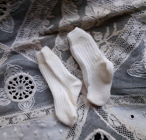 Chaussettes poupée ancienne - poupée,