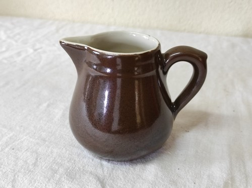 Ancien petit pichet pot - petit, à