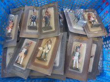 LOT DE 30 SOLDATS DE PLOMB