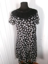 Robe noir tacheté fluide