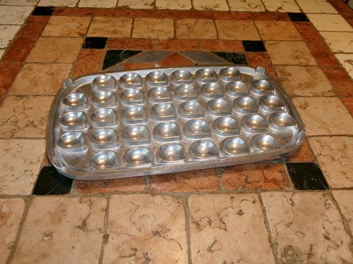 Ancien moule fonte - ancien, aluminium