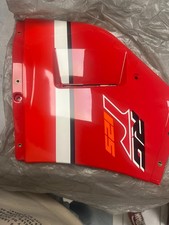 flanc de carénage Suzuki