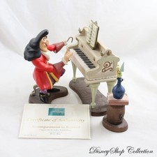 Figurine Capitaine Crochet et