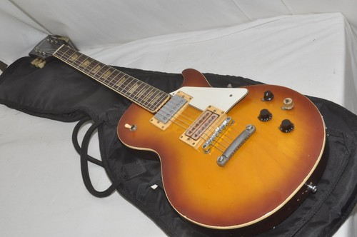Guitare électrique boulonnée