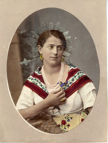 Femme costume traditionnel - femme, en