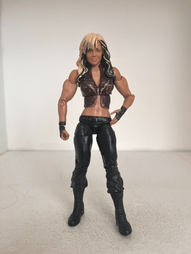 Wwe kaitlyn mattel figurine - wwe,
