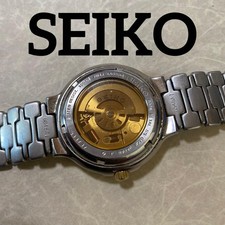 Montre Seiko Automatic Kinetic Gold Combiné Voir à travers le fond du boîtier