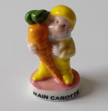 FEVES-  "LES NAINS DE JARDIN 2014" - LE NAIN CAROTTE