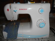 Singer Sewing Machine w/ Case