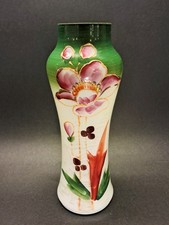 Art Nouveau - joli vase en opaline émaillé à la main vers 1900