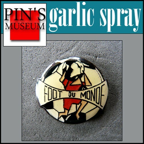 Pin football foot du - pin's,