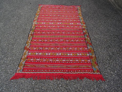 Tapis berbère touareg fait