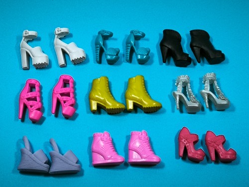 Lot chaussures barbie - de,