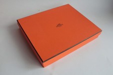 HERMES Boite carton orange
