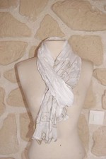 Jolie écharpe blanche neuve