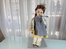 Poupée d&#039;artiste poupée en