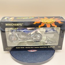 MINICHAMPS 1/12 Yamaha YZR-M1 Valentino Rossi Gauloises MotoGP 2015 122053046