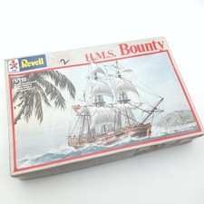 H.M.S Bounty 1/110 Model Sailboat Boat - Revell - Vintage